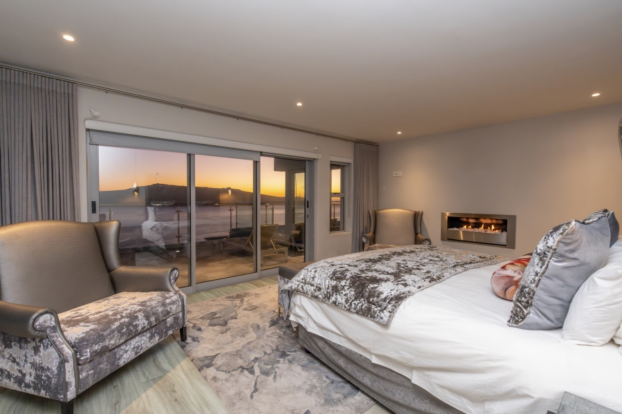 6 Bedroom Property for Sale in Myburgh Park Western Cape